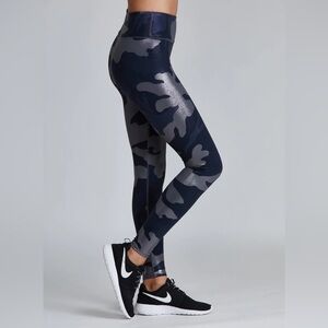 Noli Yoga Guerra Blue Camo Leggings